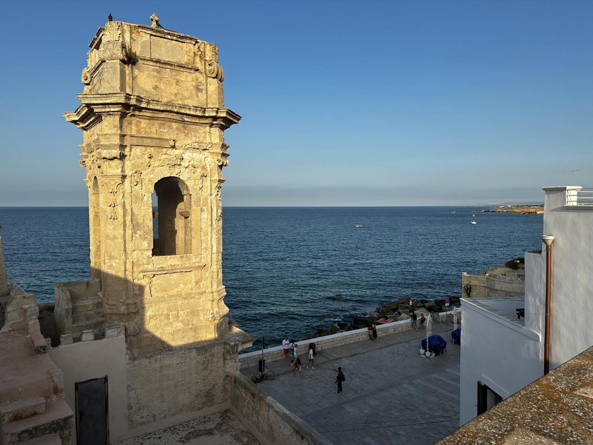 Casa Vacanze San Salvatore Centro Storico Monopoli Exterior photo